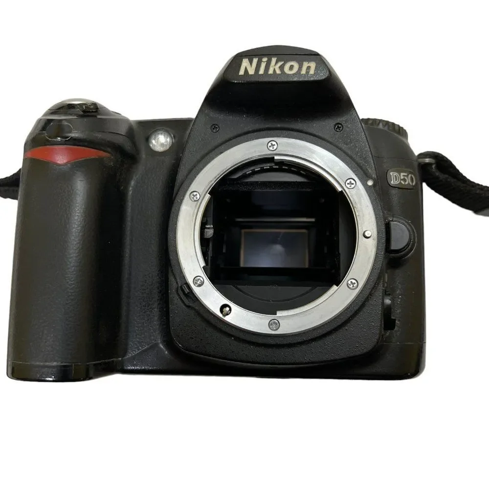 Nikon D50 Camera Upgraded AF-S 16-85mm Nikon DX SWM VR ED IF Aspherical 67 Lens